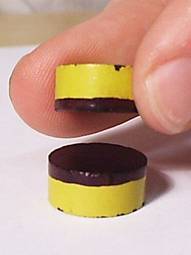 Zdenk Polk: Magnety - Obr. 9 (vlevo): Odpuzujc se magnety